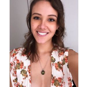 Meet your Posher, Laurel